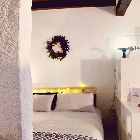 Delizioso Monolocale Nel Centro Storico Di Modena
