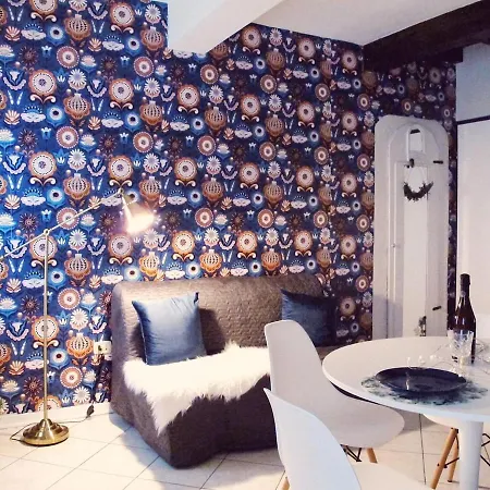 Delizioso Monolocale Nel Centro Storico Di * Μόντενα