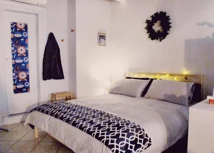 Delizioso Monolocale Nel Centro Storico Di * 摩德纳